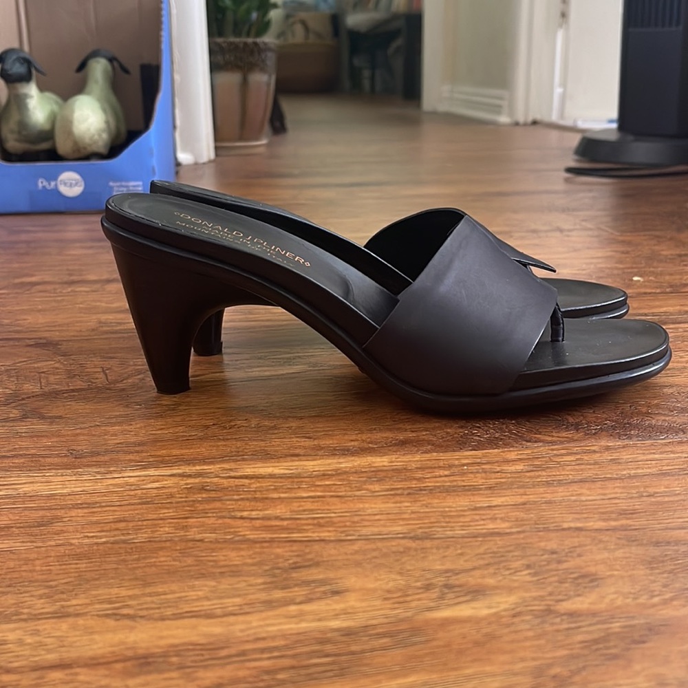 Donald J Pliner Tatum heeled mules - Picture 6 of 12